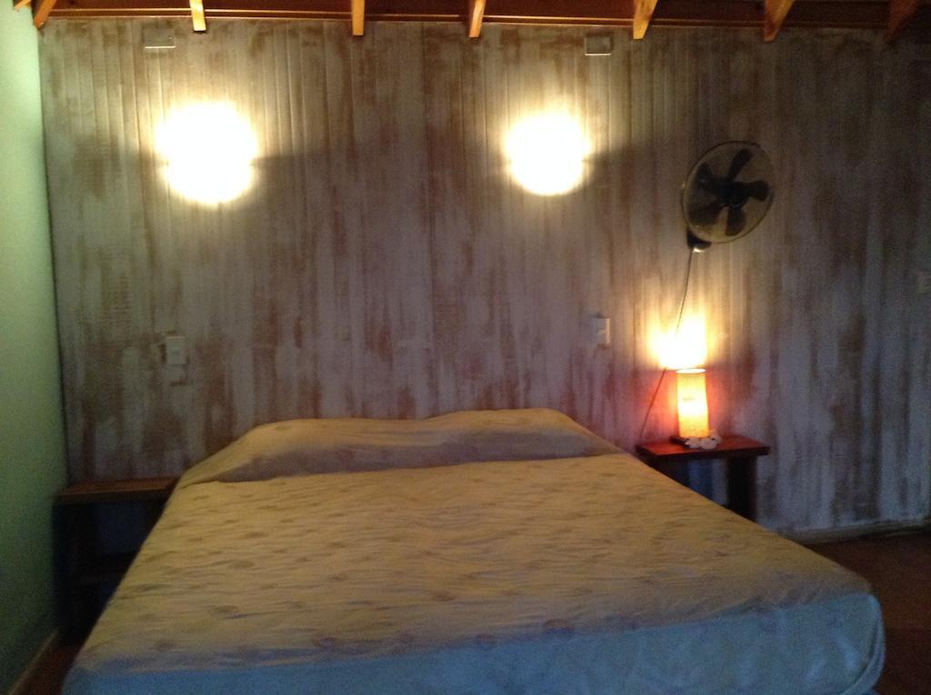 Mahia Hotel & Resto 앙가로아 객실 사진